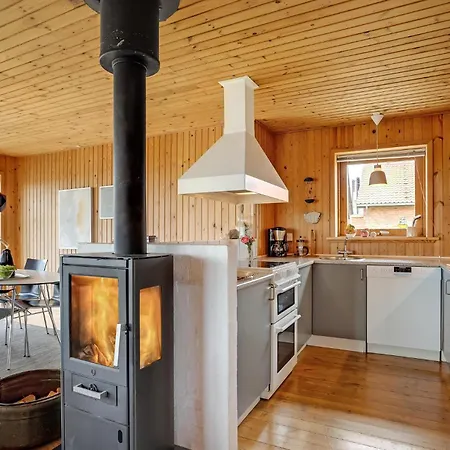 Hus Vid Stranden I Med Kök Semesterbostad Laeso